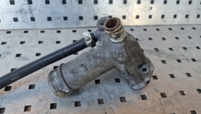 Корпус термостата 2.9TDI 1996-2000 R6032032631 Мерседес Спрінтер