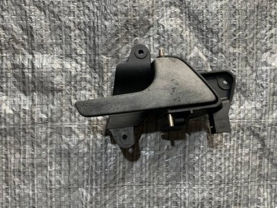 Ручка внутрішня передньої правої дверки VW T5 7H0837618 VAG Фольксваген Т5