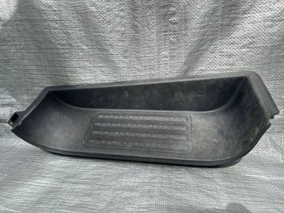 Накладка порогу, підніжка внутрішня передня права VW T5 7H0863736 VAG Фольксваген Т5