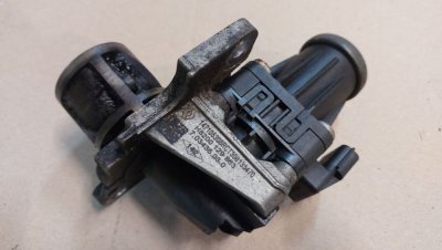 Клапан ЕГР, EGR 1.5 2012+ 147105308R, H8200129863 W415 Рено Кенго 2,3, Мерседес Сітан