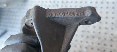 Кронштейн двигуна задній, подушки 2.0 8200404276 Рено Трафік, Опель Віваро, Ніссан Прімастар-2