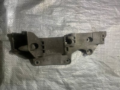 Кронштейн навісного обладнання, генератора VW T5 R045903143C VAG Фольксваген Т5