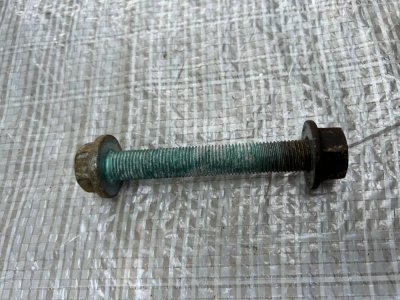 Болт кріплення переднього ричага VW T5 N10585602 VAG Фольксваген Т5