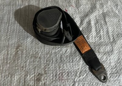 Ремінь безпеки передній правий A6388600385 638 Мерседес Віто