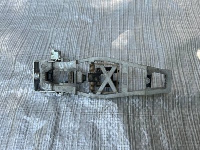 Корпус ручки передніх лівих дверей volkswagen transporter T5 (2003-2015p.) 7H0837885 VAG Фольксваген Т5