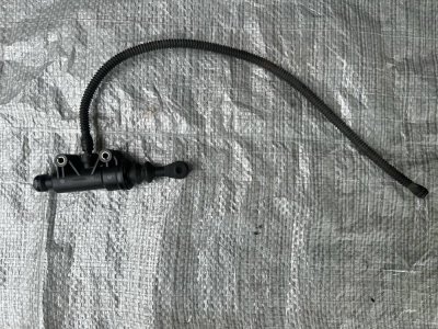 Головний циліндр зчеплення 2.2CDI 2003-2010 OM646 A6392900012 639 Мерседес Віто