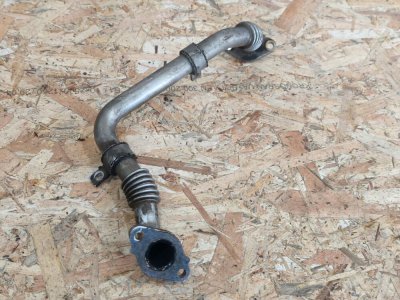 Трубка теплообмінника ЕГР, EGR  2.5TDI 2006-2016 076131525D VAG Фольксваген Крафтер