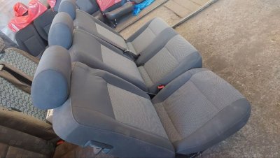 Сидіння другий ряд Caravelle  Каравела Мультиван VW T5 рестайл(колір і стан уточнювати) 2009-2014 m1000201231r, m1000201231l VAG Фольксваген Т5-5