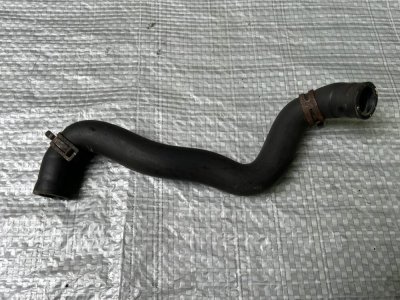Патрубок системи охолодження 1.9 VW T5 7H0121073F VAG Фольксваген Т5