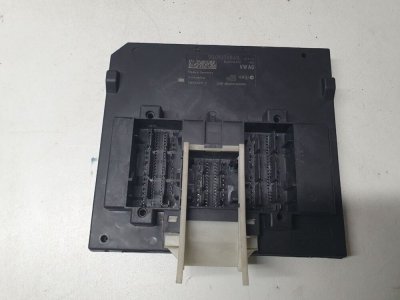 Блок комфорту VW 5Q0937084S VAG Фольксваген