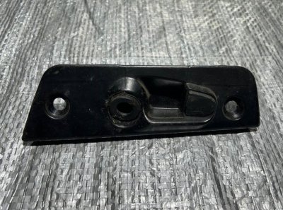 Направляюча здвижної дверки правої верх (на кузові) VW T5 7H0843638E VAG Фольксваген Т5