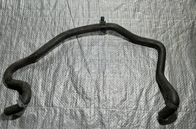 Патрубок охолодження з вакуумного клапана 2.0 VW T5 2E0122096J  VAG Фольксваген Т5