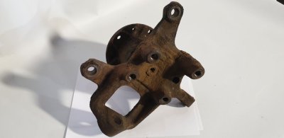Поворотний кулак, ступиця ліва з ABS спарка 1996-2006 А9043320701 Фольксваген ЛТ, Мерседес Спрінтер 903