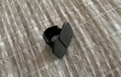 Кліпса шумоізоляції капоту VW T5 1H5863849A VAG Фольксваген Т5-1