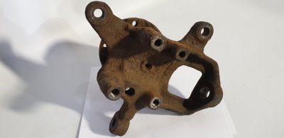 Поворотний кулак, ступиця права з ABS спарка 1996-2006 A9043320502 Фольксваген ЛТ, Мерседес Спрінтер 903