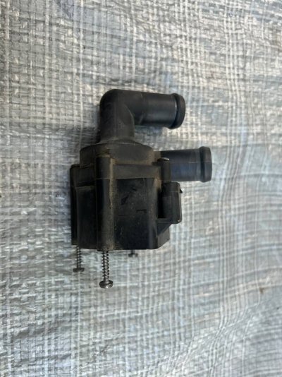 Додатковий насос, помпа 2.0 VW T5 5N0965561 VAG Фольксваген Т5