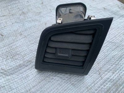 Дефлектор в панель лівий VW T5 7E1819203G VAG Фольксваген Т5