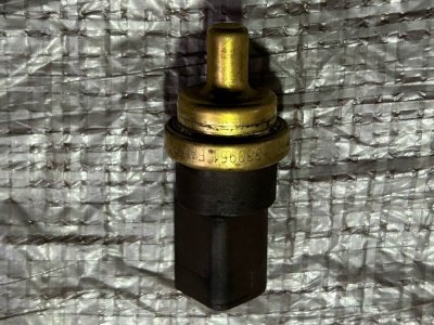 Датчик температури системи охолодження VW T4 330951 VAG Фольксваген Т4