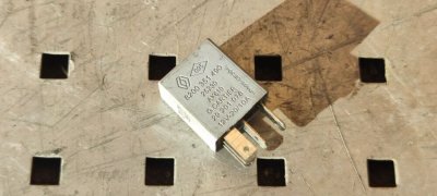 Реле 5 контактів 8200351490 Рено