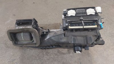 Корпус печки с испарителем кондиционера 1K1820308B VW Touran, Golf 5, Caddy 3, Octavia, A5