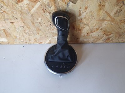 Ручка, рукоятка куліси АКПП, чехол VW T5 рестайл 2009-2014 7E5713203M VAG Фольксваген Т5-1
