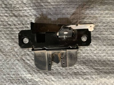 Замок мех нижній правих задніх дверей volkswagen transporter T5 (2003-2015p.)  7E0827506 VAG Фольксваген Т5