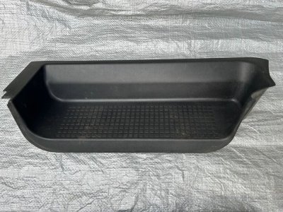 Накладка порогу, підножка внутрішня передньої правої дверки VW  T4 705863736 WAG Фольксваген Т4