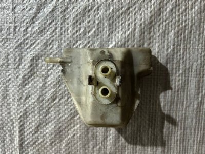 Бачок гальмівної, тормозної рідини, циліндру VW Т4 7D0611303A VAG Фольксваген Транспортер Т4