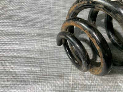 Пружина задня підвіска(зі змінним діаметром) 2003-2015 VW 7J0511115D VAG Фольксваген Т5
