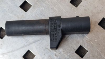 Датчик положення колінвалу 2.2 2.7 CDI 2000-2006 0031532728, 0031532828 Мерседес Спрінтер 903