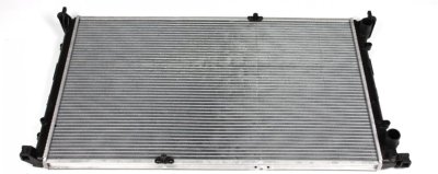 Радіатор охолодження основний 2.5 DCI 2003-2006 8200297816 Рено Трафік, Опель Віваро, Ніссан Прімастар