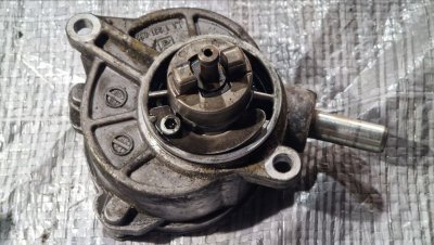 Вакуумний насос 2003-2010 2.2CDI OM 646 A6462300365 639 Мерседес Віто