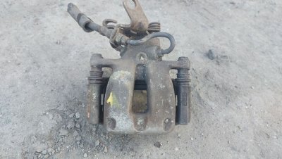Суппорт гальмівний задній правий(ДЕФЕКТ пильника), повний привід 2.0 TFSI 2005-2015 1K0615424M VAG Сеат Алтеа XL