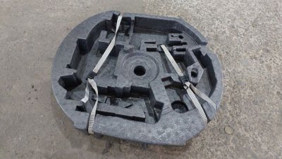 Панель для інструментів у багажник 1T0012109 VAG Фольксваген