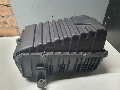 Корпус повітряного фільтра VW 3Q0129607D VAG Фольксваген B8-3