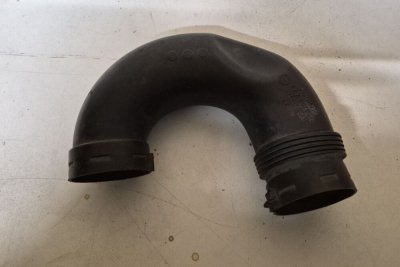 Патрубок повітряного фільтру VW 1K0129618BA VAG Фольксваген Кадді