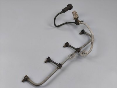 Трубка паливна, обратка форсунок з датчиком 1.8TDCI Siemens 2002-2013 4S4Q9K022AA Форд Коннект