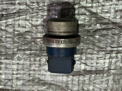 Датчик температури(2 контакти) системи охолодження VW T4 021919369 VAG Фольксваген Т4