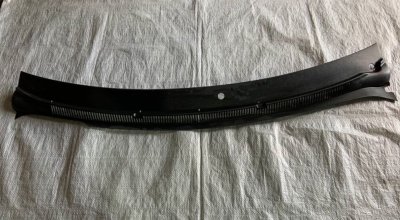 Накладка під лобове скло, жабо (2 отвори) VW T5 7H1819403A VAG Фольксваген Т5