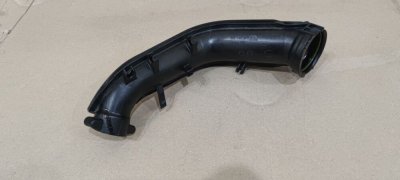 Патрубок інтеркулеру від турбіни 1.4 TSI 03C145673H, 03C145673N VAG Фольксваген Гольф, Пассат