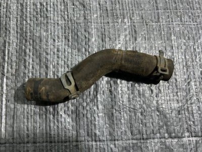 Патрубок системи охолодження VW T5 7H0819338A VAG Фольксваген Т5