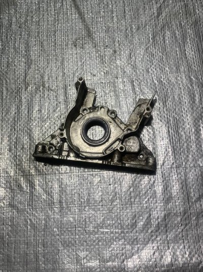 Кришка двигуна передня VW T5 038103153D VAG Фольксваген Т5
