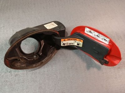 Лючок паливного баку в зборі (колір і стан уточнювати) 2013+ DT11V27936AD Форд Транзит