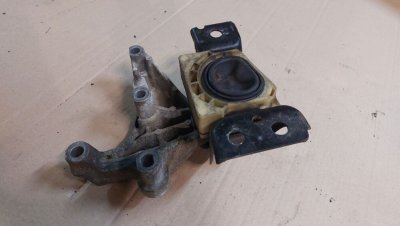 Подушка, опора двигуна права 1.5 2012+ 112108607R W415 Рено Кенго 2,3, Мерседес Сітан