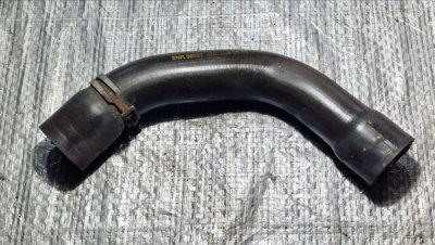 Патрубок радіатора низ 2003-2010 2.2CDI OM 646 A6395013882 639 Мерседес Віто