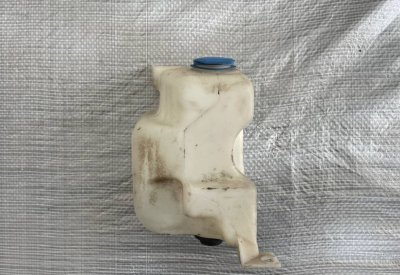 Бачок омивача 1997-2006 1J0955453 Фольксваген Гольф 4