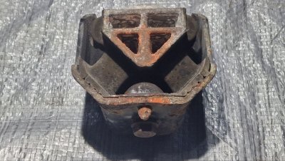 Подушка двигуна, мотора 2003-2010 2.2CDI OM 646 A9062411113 639 Мерседес Віто