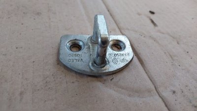 Скоба замка 219250D Рено Кенго 2,3, Мерседес Сітан