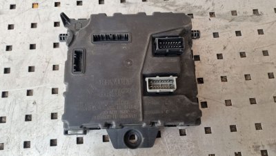 ЦБКС, блок комфорту 2010+ 2.3DCI 284B10516R Рено Мастер 3, Опель Мовано, Ніссан NV400-1