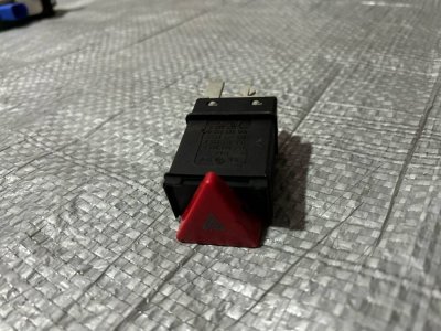 Кнопка аварійки VW T4 7D0953235, 6N0953235 VAG Фольксваген Т4